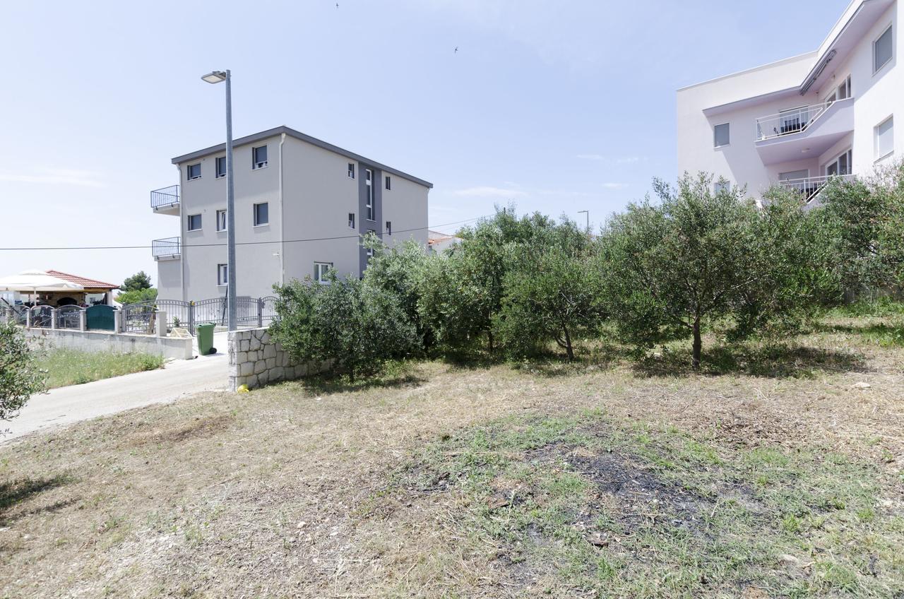 Apartments Mirko Trogir Exterior photo