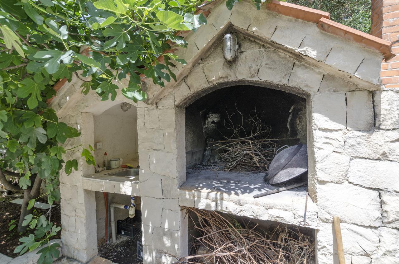 Apartments Mirko Trogir Exterior photo